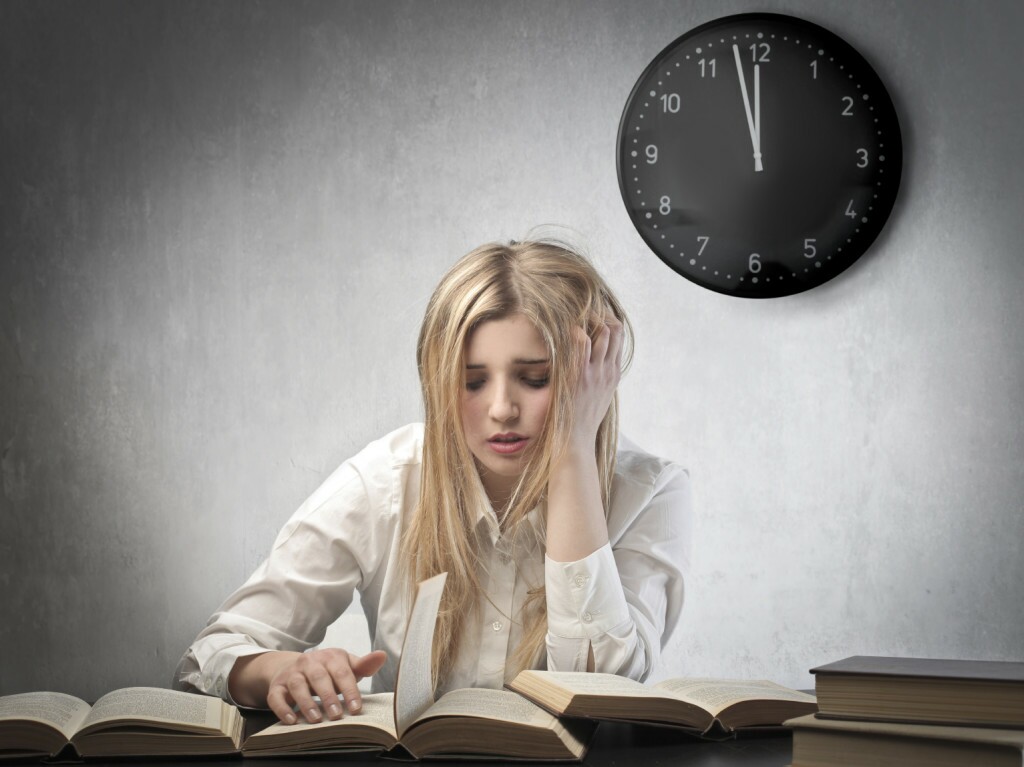 Como trabalhar e estudar a noite para concurso
