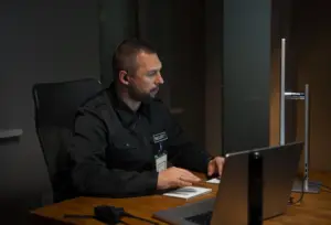 Agente de Polícia Judiciária em operação