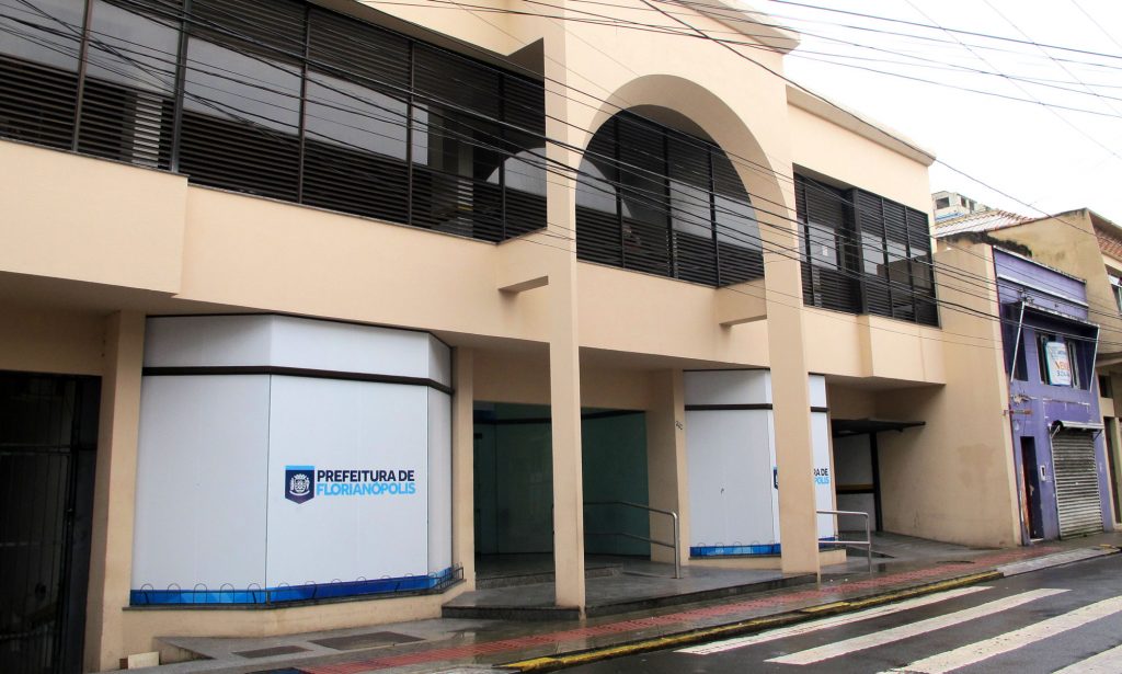 Concurso Prefeitura de Florianópolis - SC: Retificação traz exclusão de dois cargos! 1 Florianopolis