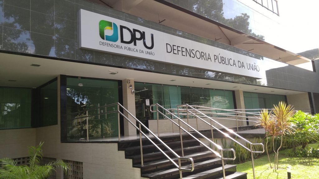 Concurso DPU: Comissão aprova Medida Provisória que mantém 819 servidores! 2 DPU