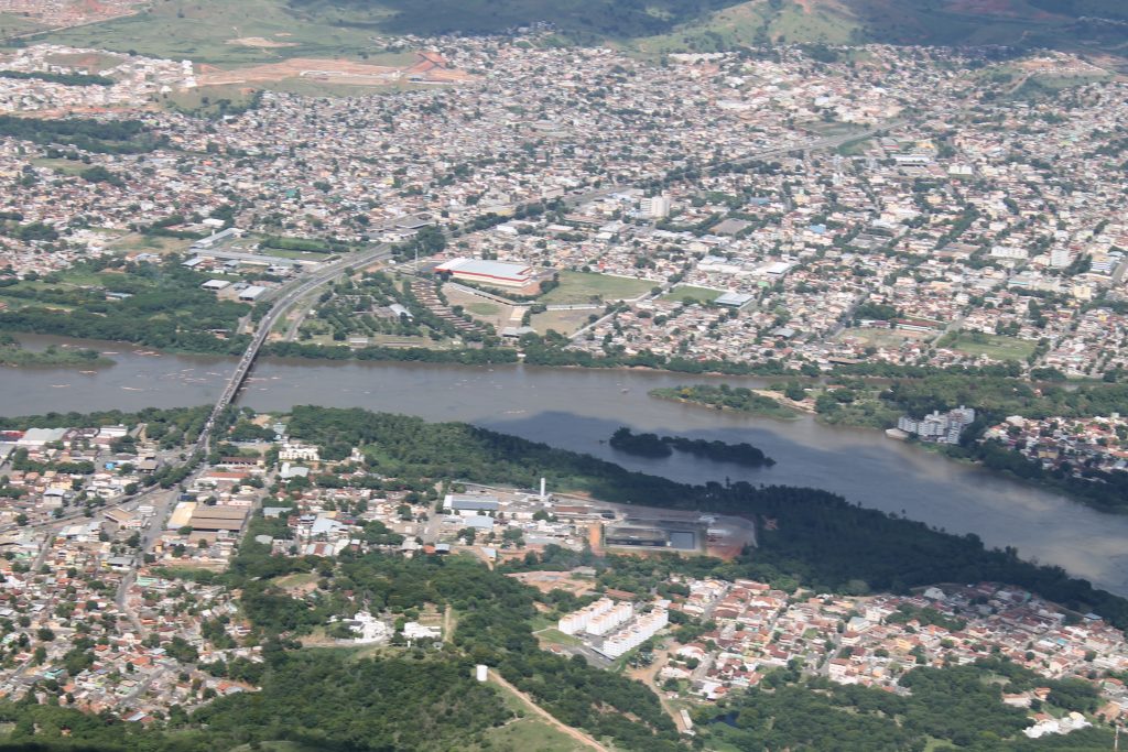 Distancia De Vitoria Da Conquista A Governador Valadares