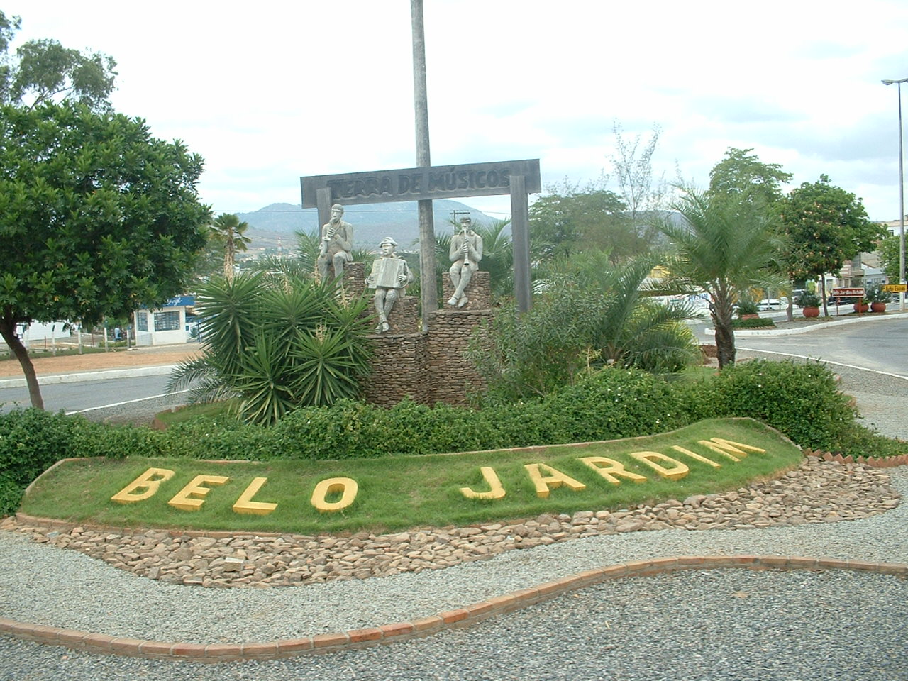 Concurso Prefeitura de Belo Jardim - PE: EDITAL oferta 376 vagas!