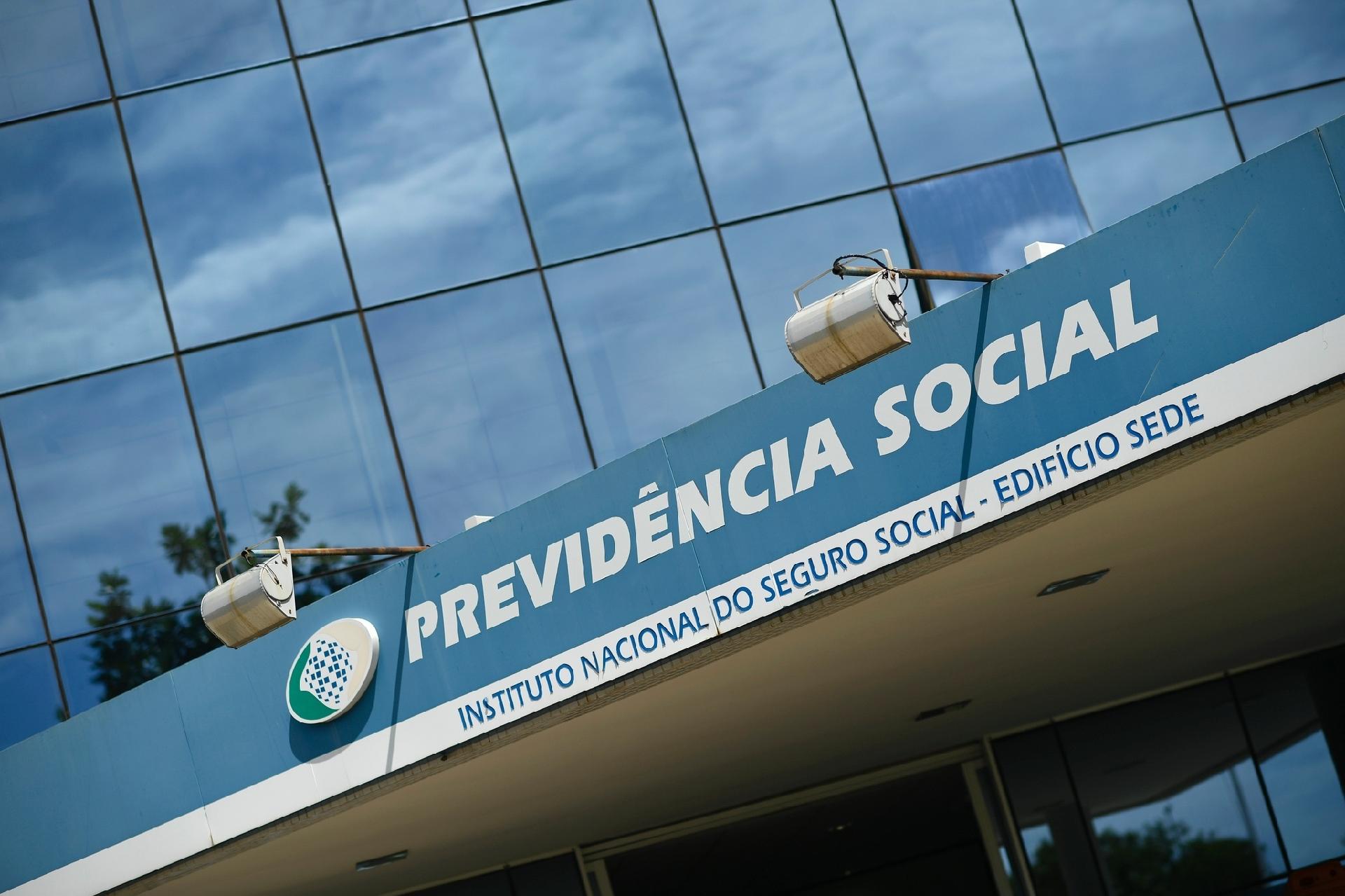 Concurso INSS: Autarquia perdeu 40% do quadro efetivo desde 2017!