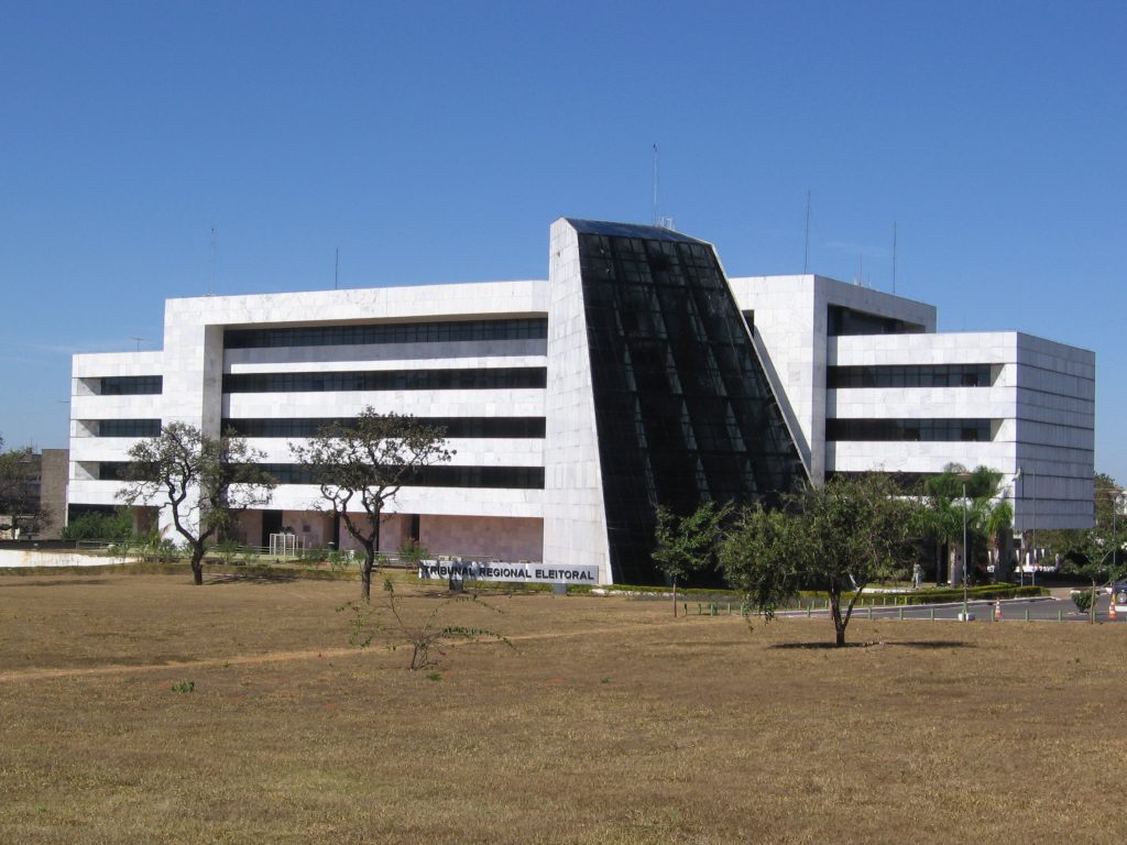 Concursos TRE: Editais previstos para 2020, mediante encerramento do prazo de validade! 1 TRE 1