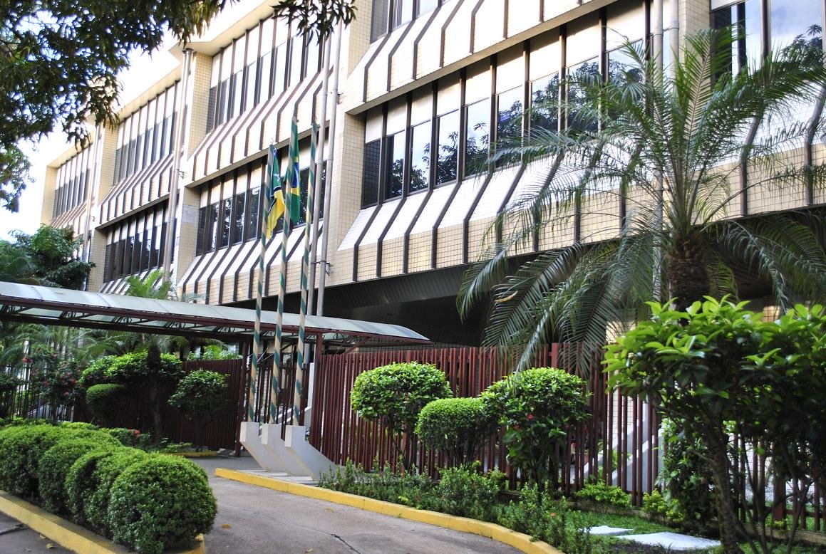 Concurso TJ AP: Órgão tem 239 cargos vagos de Técnico Judiciário e Analista Judiciário!