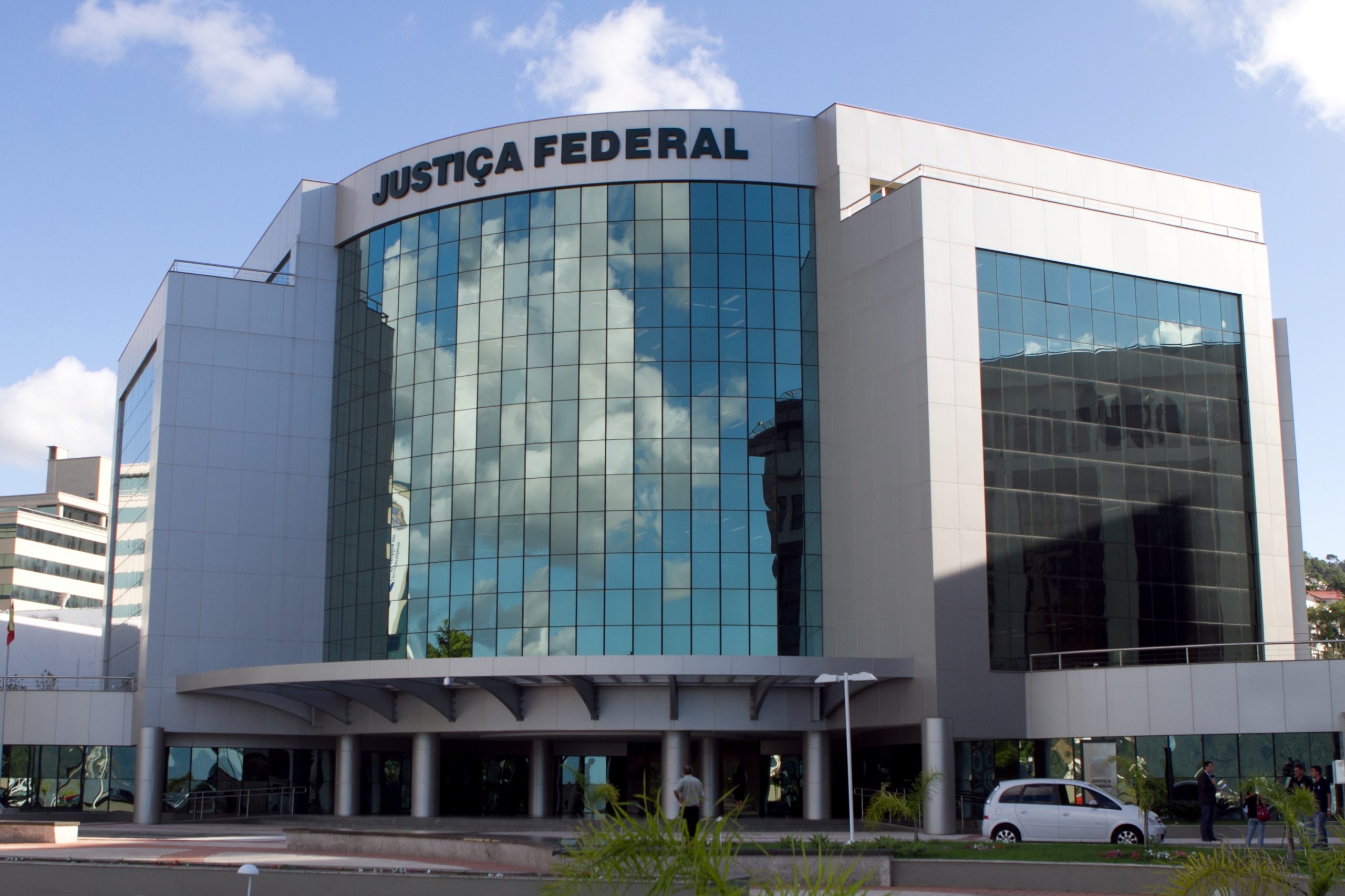 Concursos TRF: PLOA prevê oferta de1.075 vagas na Justiça Federal em 2021!
