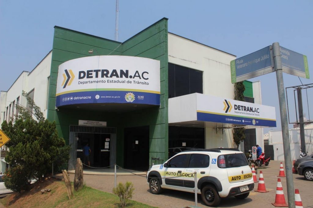 Concurso DETRAN AC: Edital com 62 vagas pode sair até o mês de junho!