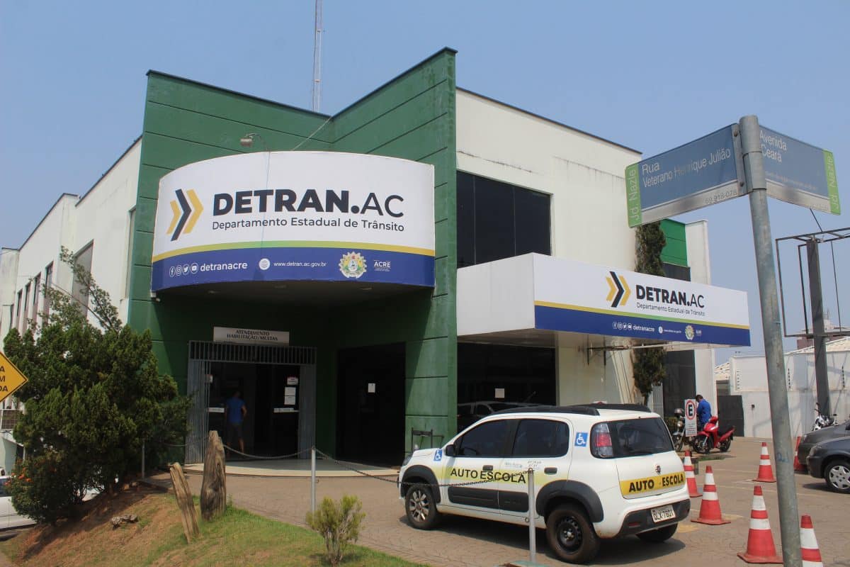 Concurso DETRAN AC: Edital com 62 vagas pode sair até o mês de junho!