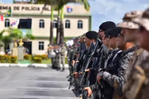 fotografia de policiais militares