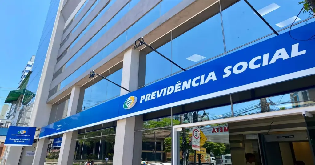 O que é preciso para ser um Analista do INSS? Quanto ganha?