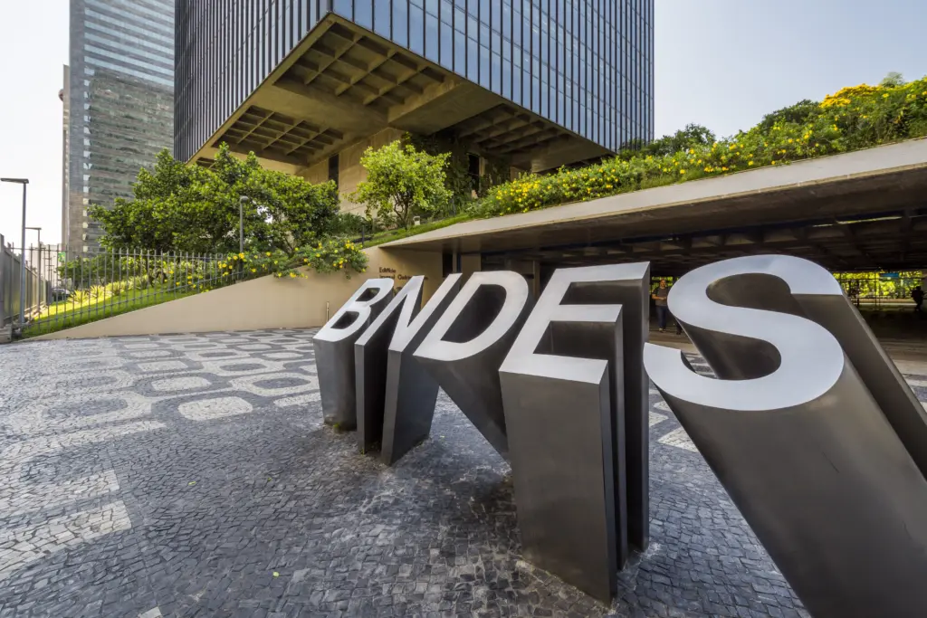 Edital do BNDES está confirmado para 2024 com 94 vagas!