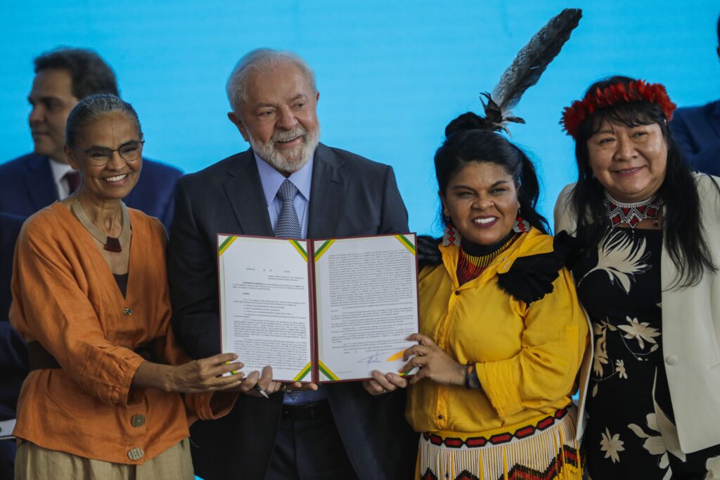 Presidente Luiz Inácio Lula da Silva, Ministra dos povos indígenas, Sonia Guajajara,  presidenta da Funai, Joenia Wapichana e Ministra do Meio Ambiente, Marina Silva, participam de cerimônia comemorativa do Dia da Amazônia. 