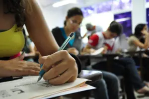 Candidatos do concurso unificado realizando a prova!