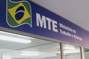 fotografia da fachada do mte