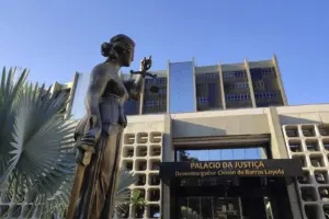 fotografia da fachada do tj go