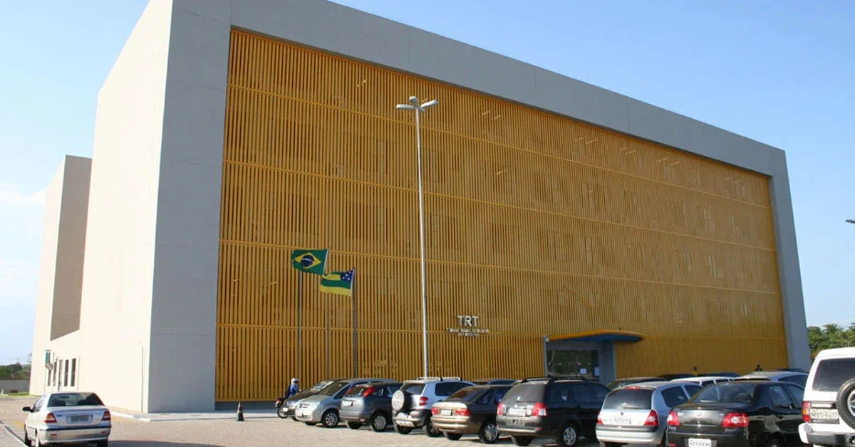 TRT SE: edital publicado com 25 vagas para técnicos e analistas!
