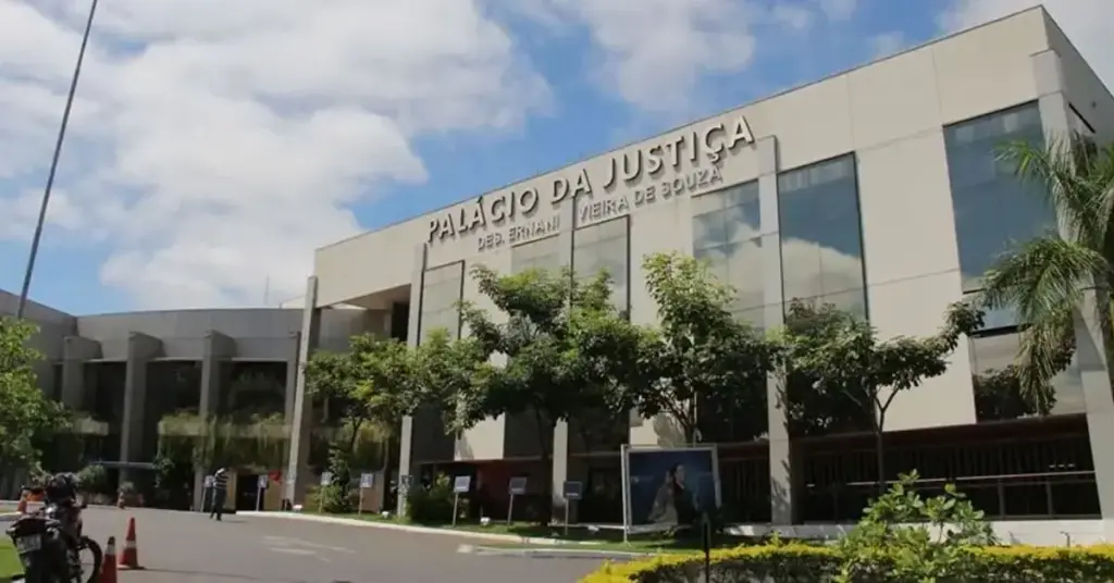 TJMT publica edital com 22 vagas de níveis médio e superior!