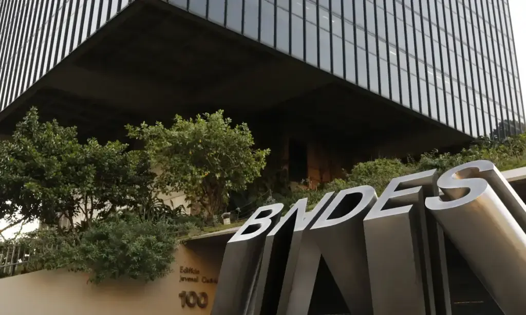 Concurso BNDES: convocação de 450 aprovados é prevista para 2025!