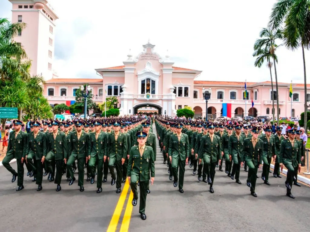 Saiu o edital EsPCEx 2026! 440 vagas para Cadete do Exército!