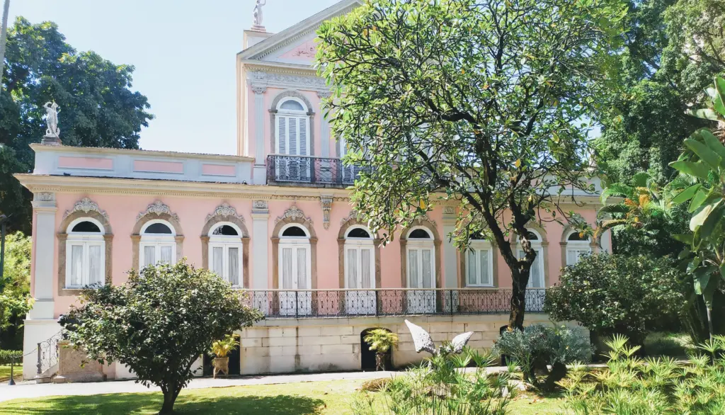 Concurso Casa Rui Barbosa: Editais publicados! Iniciais de R$15 mil!