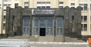 Fachada do Tribunal Regional do Trabalho da 1ª Região / Concurso TRT RJ