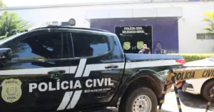 Visão lateral do carro da Polícia Civil do Piauí / Concurso Polícia Civil PI