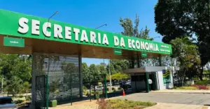 Fachada do prédio da Secretaria da Economia de Goiás / Concurso Sefaz GO