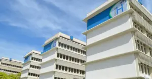 Fachada do prédio da Universidade Federal Fluminense / Concurso UFF