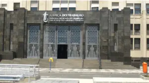 Frente do tribunal regional do trabalho do estado do Rio de Janeiro do concurso TRT RJ