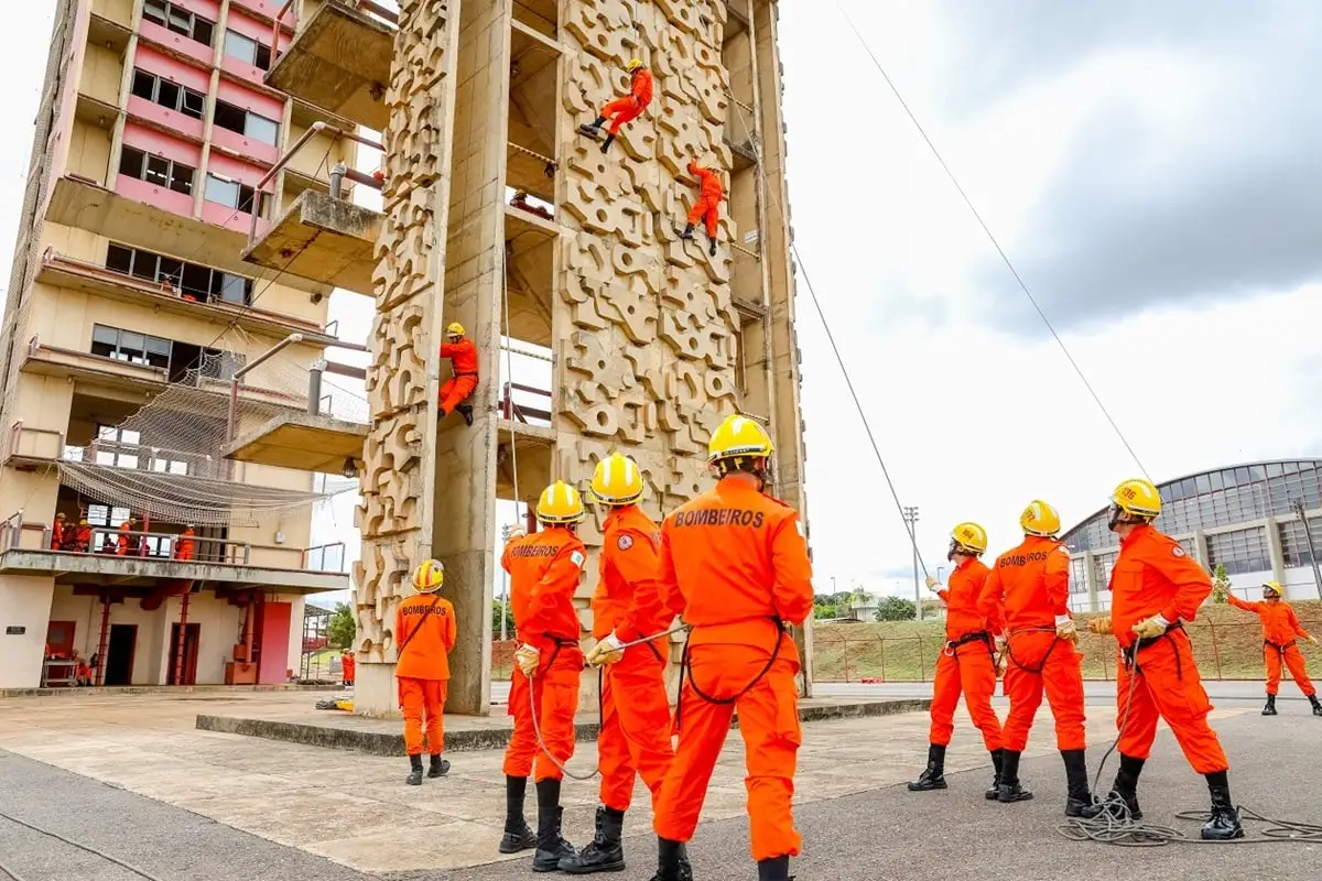 Concurso Bombeiros DF tem banca definida! Edital em breve!