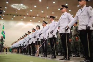 Imagem dos oficiais da Polícia Militar do concurso PM CE Oficial.
