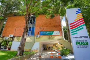 Entrada da secretaria de educação do estado do Piauí do concurso seduc pi