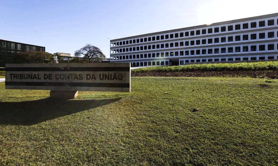 Concurso TCU tem edital publicado com 60 vagas de nível médio!