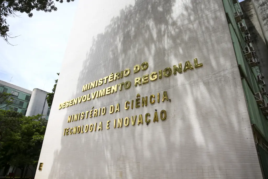 Concurso MIDR: Inscrições abertas! 10 vagas e salários de R$8,2 mil!