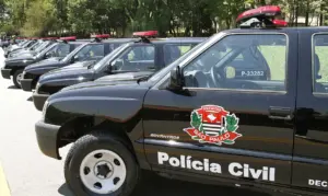 Fotografia de viaturas da pc sp