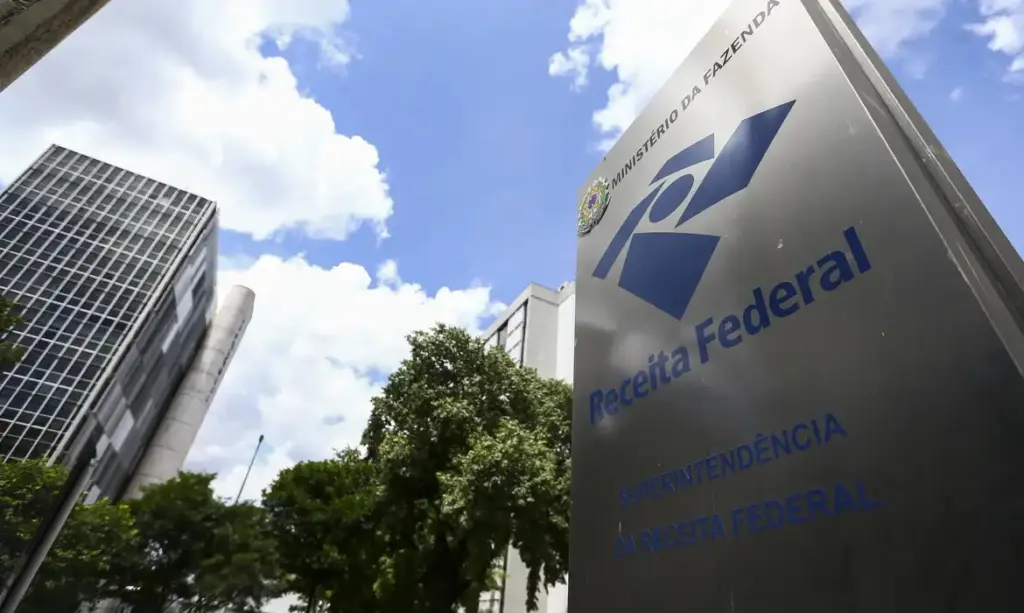 Concurso Receita Federal: Acordo prevê reajuste salarial para o cargo de Auditor!