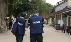 Profissionais do concurso IBGE nível médio atuando