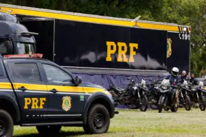 Carro da Polícia Rodoviária Federal do concurso PRF Administrativo