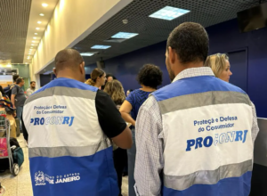 fotografia de agentes do procon