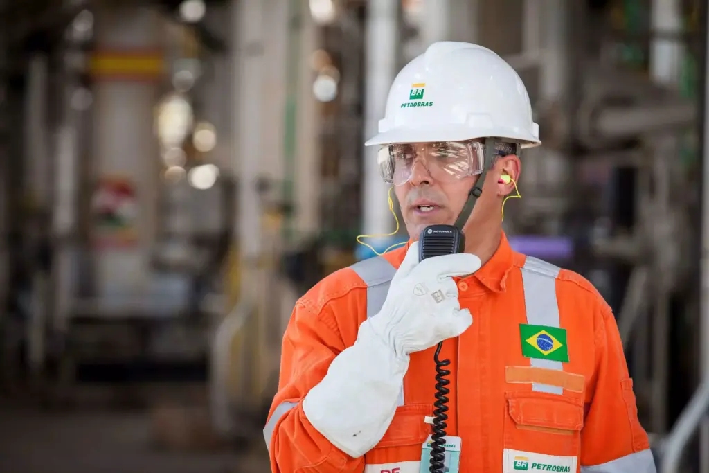 Servidor aprovado no concurso Petrobras