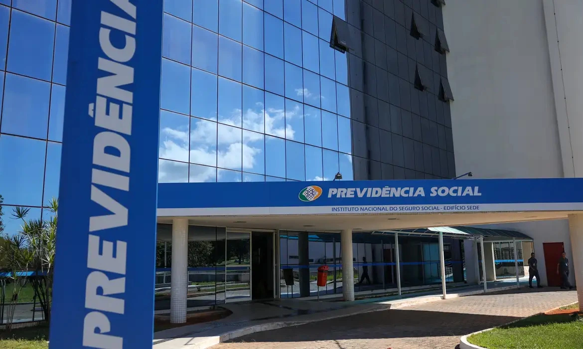 PLOA 2026 deve incluir concurso INSS para Técnico! Entenda!