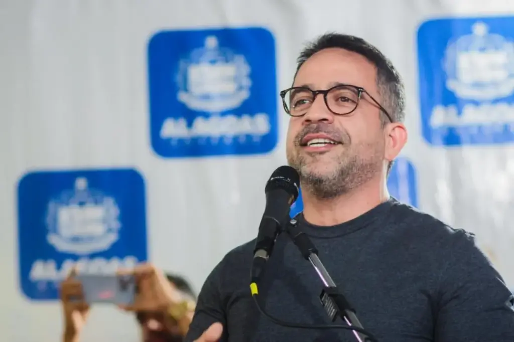 Governador Alagoas anuncia concurso.