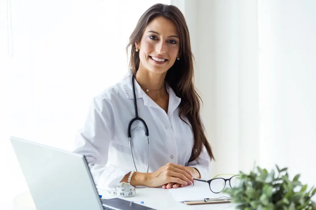 Concurso Sesau RO: Idecan é a banca escolhida! Mais de 2.000 vagas! 2 Médica