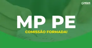 pessoa-preenchendo-com-lapis-uma-folha-de-gabarito