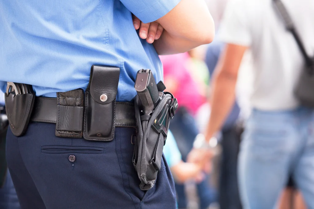 Concurso PM SC: governador anuncia 1.000 vagas para novos policiais 1 policial do concurso pm sc sem mostrar o rosto